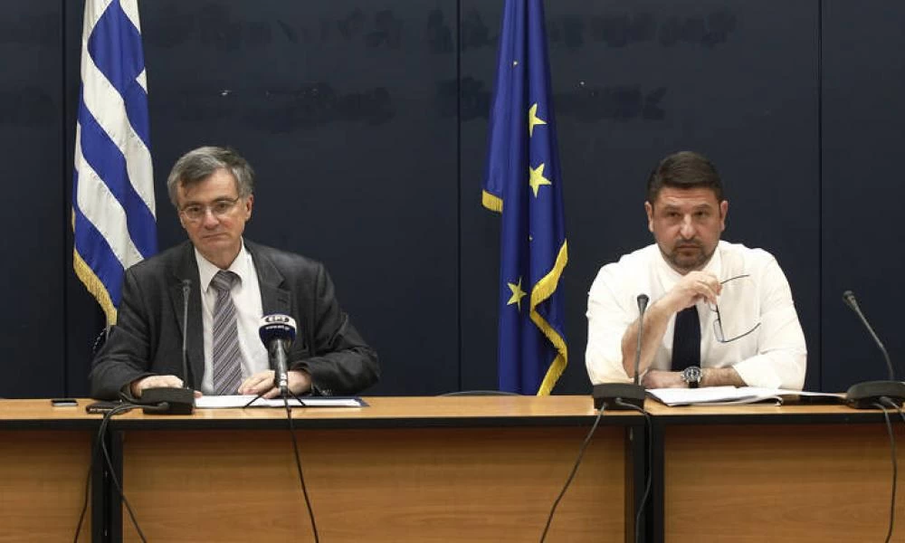 Έκτακτη τηλεδιάσκεψη με Τσιόδρα – Χαρδαλιά - Στο τραπέζι νέα μέτρα;